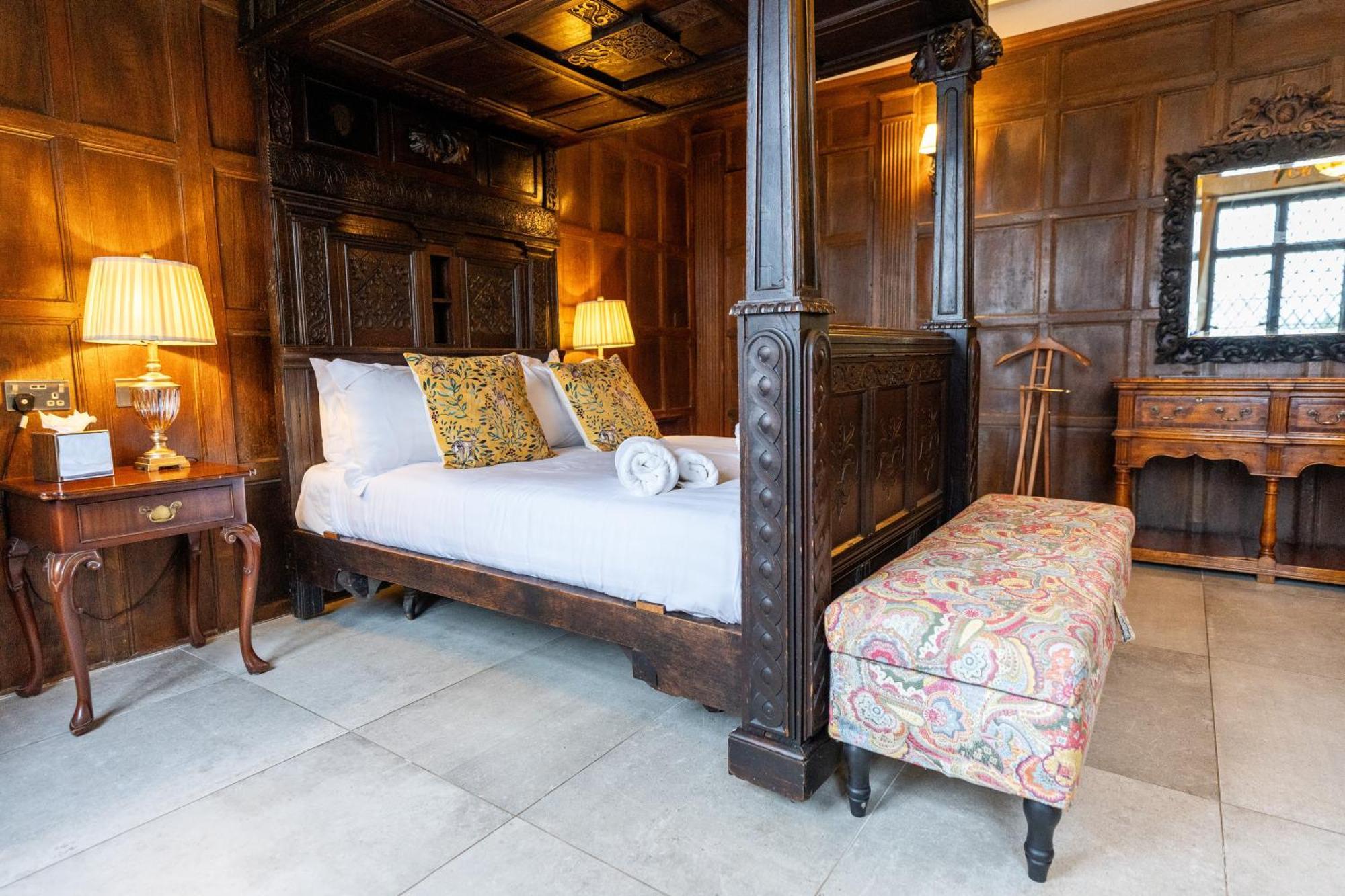 Weston Manor Hotel Zewnętrze zdjęcie