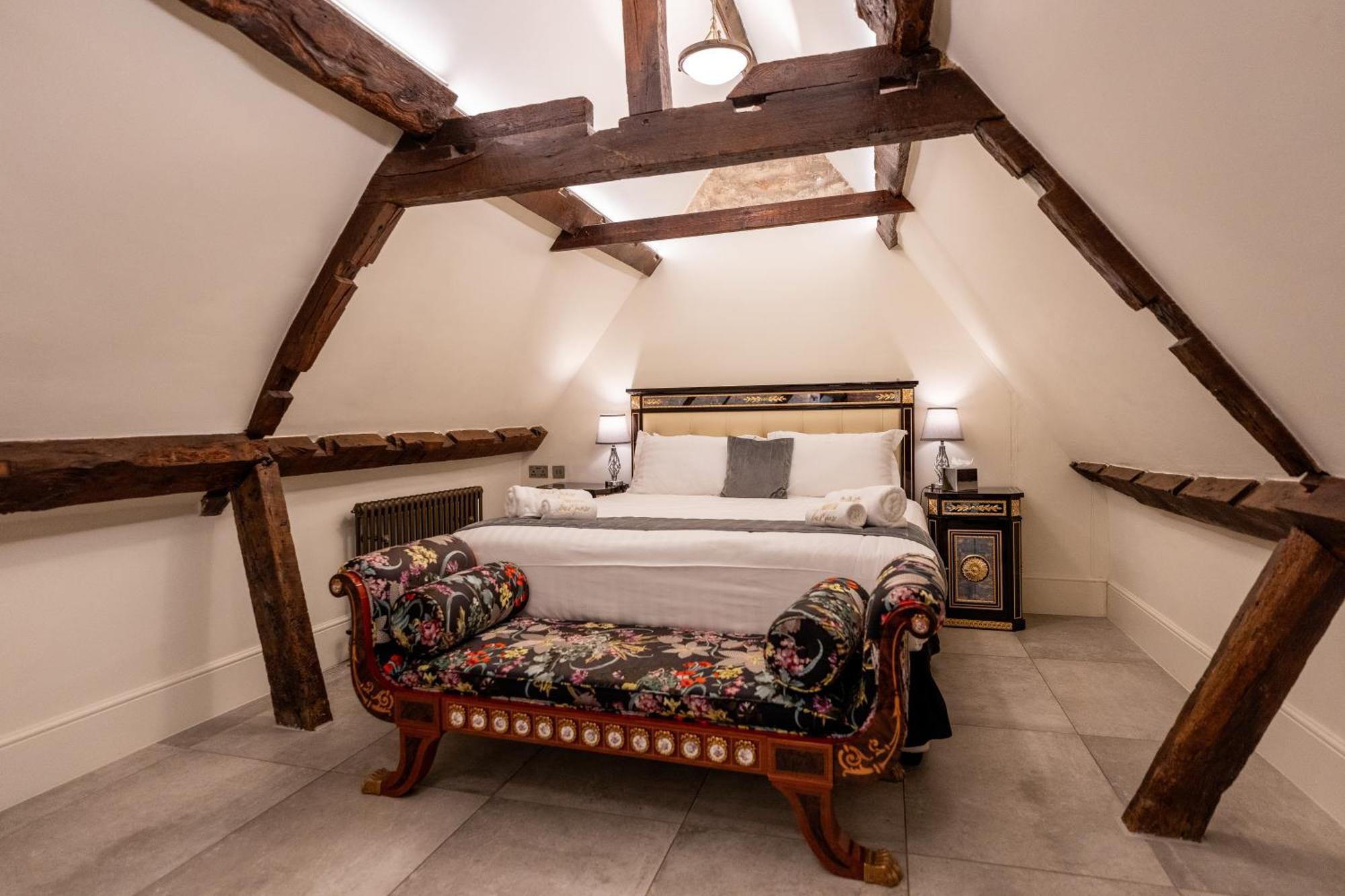 Weston Manor Hotel Zewnętrze zdjęcie