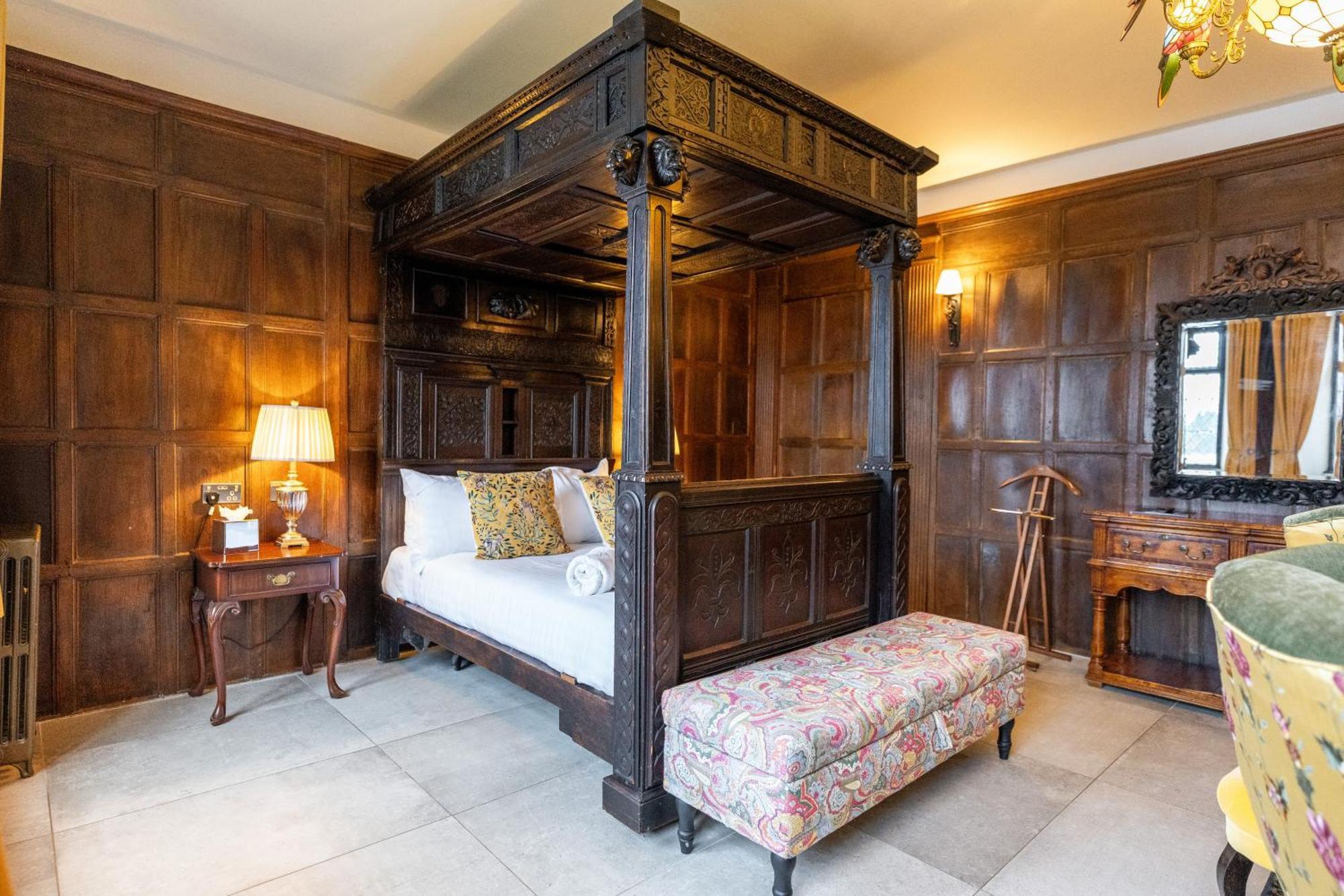 Weston Manor Hotel Zewnętrze zdjęcie